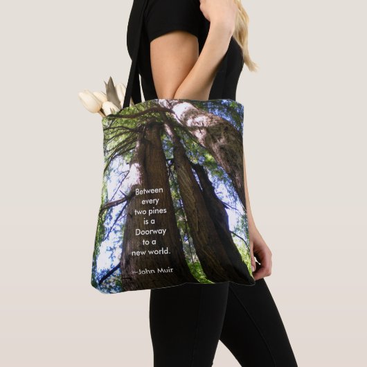 Redwood Trees met Muir Quote Tote Bag (Dichtbij)