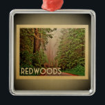 Redwood Vintage Travel Ornament Californië<br><div class="desc">Een cool  ornament van sequoia's met mooie Californische roodhoutbomen van het nationale kustbos van de sequoia's op een eenzame weg.</div>