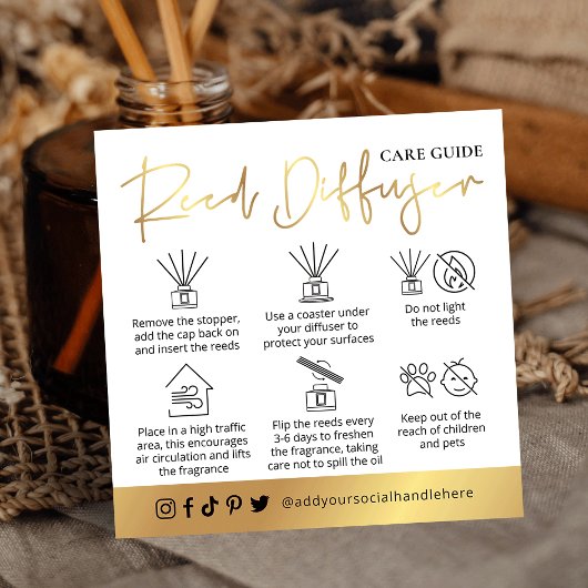 Reed Diffuser Care Instructies Wit & Goud Logo Vierkante Visitekaartje