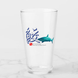 Reef haai foto's en kanji glas