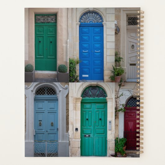 Reeks kleurrijke voordeuren op Malta Planner (Achterkant)
