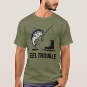 Reel Trouble – Funny Fishing Cartoon Design T-shirt (Voorkant)