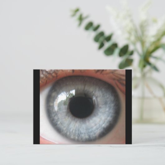 Refelection in een blauw oogbriefkaart briefkaart (Staand voorkant)