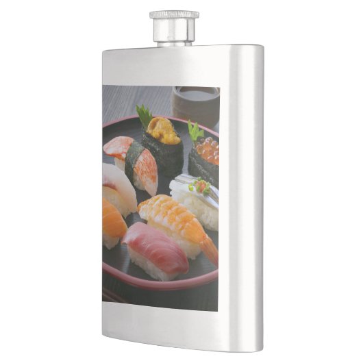 Refined Pour – Elegant Round Sushi Flask Flacon (Links)