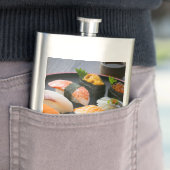 Refined Pour – Elegant Round Sushi Flask Flacon (Voorbeeld)
