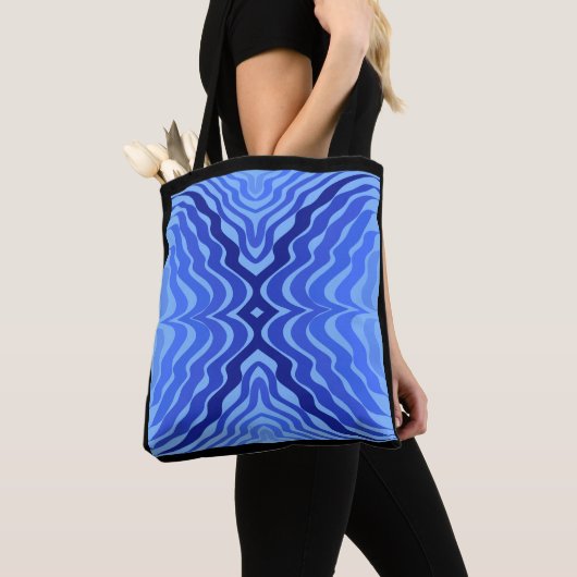 Reflecterende Blauwe Golven Moderne Abstracte Ontw Tote Bag (Dichtbij)