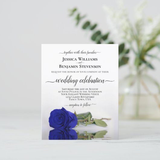Reflecterende Royal Blue Roos BUDGET Wedding Invit (Staand voorkant)