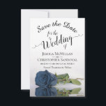 Reflecterende Stalen Blauw Roos Romantic Wedding Save The Date<br><div class="desc">Deze bruiloft Save the Date-kaart is romantisch, elegant, stijlvol en mooi. Het bevat een foto van één enkele lange gesteentste, stoffige stalen blauw roos die in een zwembad met golven en rimpels reflecteert. De tekst is een fancy manuscriptkalligrafie op een witte achtergrond. De achterkant heeft een prachtig gemarmerd patroon. Perfecte...</div>