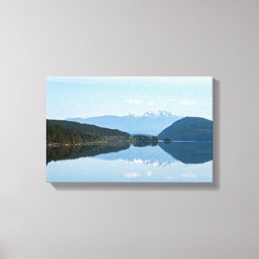 Reflectie in een meer - Vancouver-eiland in Canada Canvas Afdruk (Voorkant)