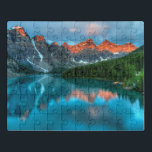 Reflectie Moraine Lake Banff National Park Puzzel<br><div class="desc">Deze verbluffende puzzelpuzzel bevat kleurrijke reflecties van de bergen op het water van het Moraine-meer in het Banff National Park (Canada). #morainelake #meer #moraine #banff #nattionalpark #canada #schilderachtig #reizen #vakantie #buitenshuis #bertains #alberta #jigzaag #jigsawpuzzles #puzzles #games #plezier #stockingstuffers #secretsanta #gifts #reflects #landscape #natuur #gift</div>