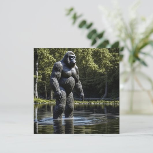 Reflectie van Bigfoot in Water (Staand voorkant)