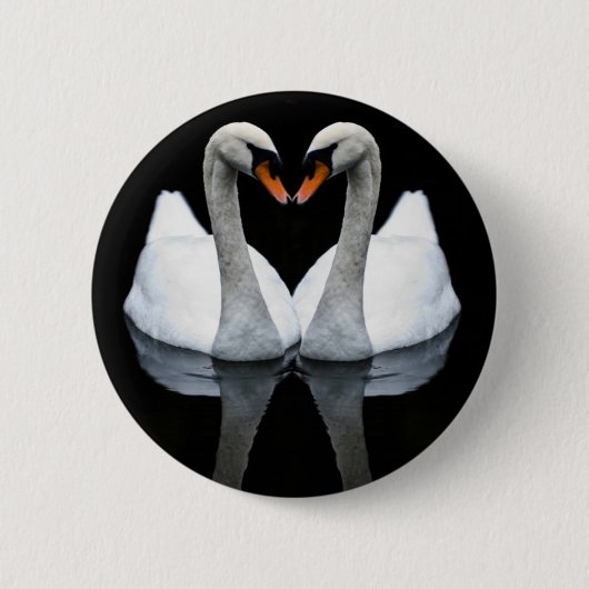 Reflecties of Love, Heart Shape, White Swans Ronde Button 5,7 Cm (Voorkant)