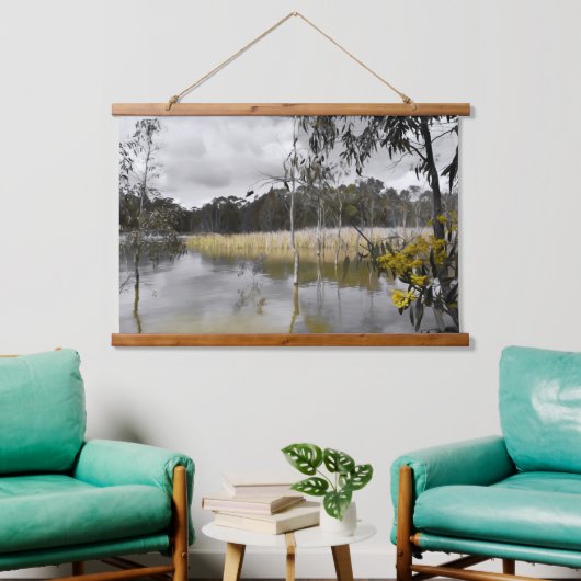 Reflecties onder de grijze hemel hangend wandkleed (Woonkamer)