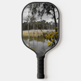 Reflecties onder de grijze hemel pickleball paddle
