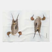 Reflecties van een noordelijke Pintail Duck Theedoek (Horizontaal)