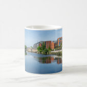 Reflections on the Canal, Wakefield Koffiemok (Center)