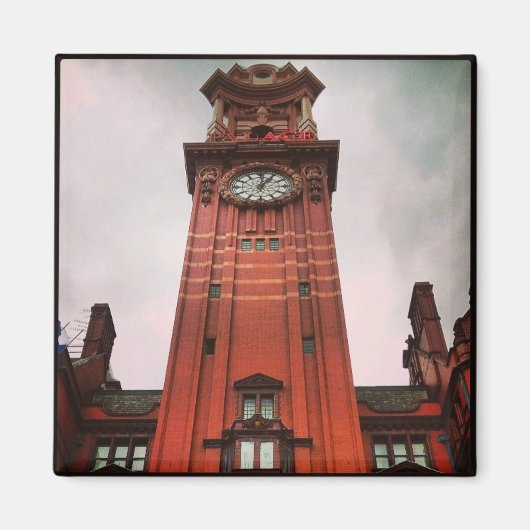 Refuge Clock, Manchester Magnet (Voorkant)