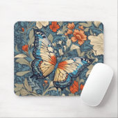 Regal Butterfly temidden van William Morris Floral Muismat (Met muis)