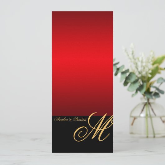 Regal Gold Monogram Red Modern Wedding Menu (Staand voorkant)