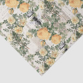 Regal Queen Bee W/Yellow Roses op Fench Paper Tissuepapier (Detail)