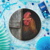 Regal Rooster gluren rond schuur deur Papieren Bordje (Feest)