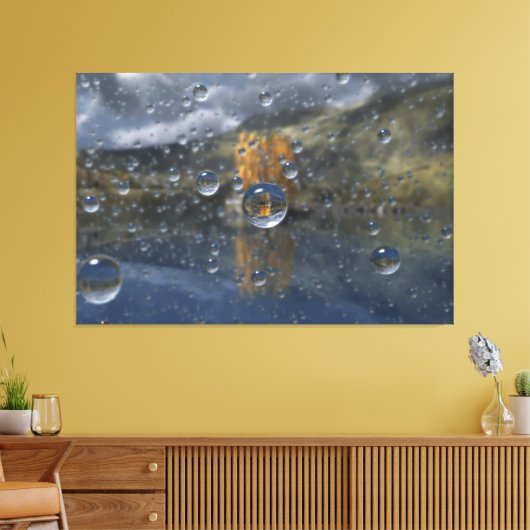 Regen in de Glen Canvas Print (Insitu (Woonkamer))