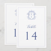 Regenblauw Monogram Crest Wedingstabel Nummer Kaart (Voorkant / Achterkant)