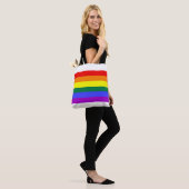 Regenbogen Flagge Tote Bag (Op model)