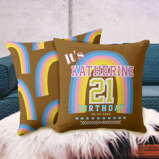 Regenboog 21 Verjaardag Bruin Kussen