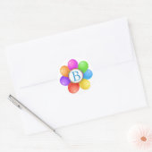 Regenboog ballonnen bloem monogram Verjaardag Ronde Sticker (Envelop)