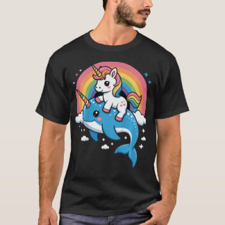 Regenboog Eenhoorn die op Narwal Zee Eenhoorns rij T-shirt
