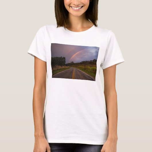 Regenboog en weg t-shirt (Voorkant)