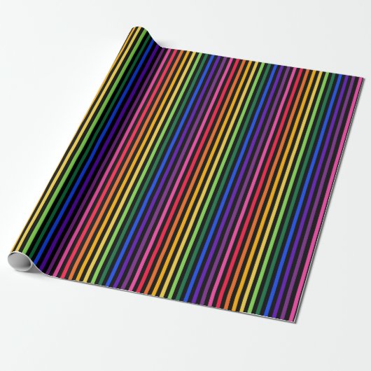 Regenboog en zwarte strepen cadeaupapier (Uitgerold)