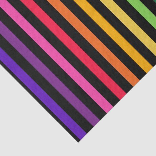 Regenboog en zwarte strepen tissuepapier (Detail)