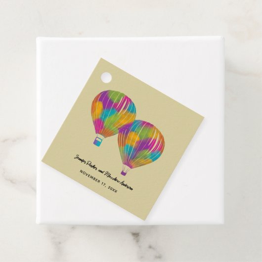Regenboog geschilderd hete luchtballonnen aangepas bedankjes labels (In situ)