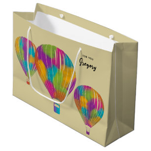 Regenboog geschilderde heteluchtballonnen geperson groot cadeauzakje