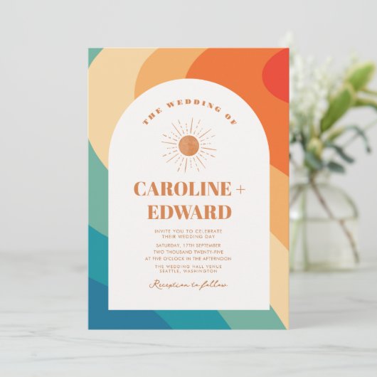 Regenboog Groovy Kleurrijke Wavy Boho Bruiloft QR  Kaart (Staand voorkant)