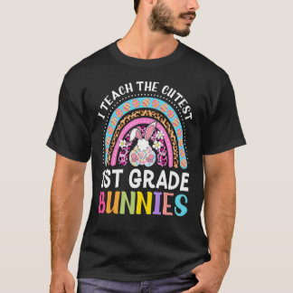 Regenboog I Teach the Cutest 1st Grade Bunnies Eas T-shirt
