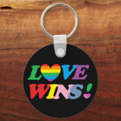 Regenboog Liefde Wint Pride Hart LGBT Sleutelhanger (Voorkant)
