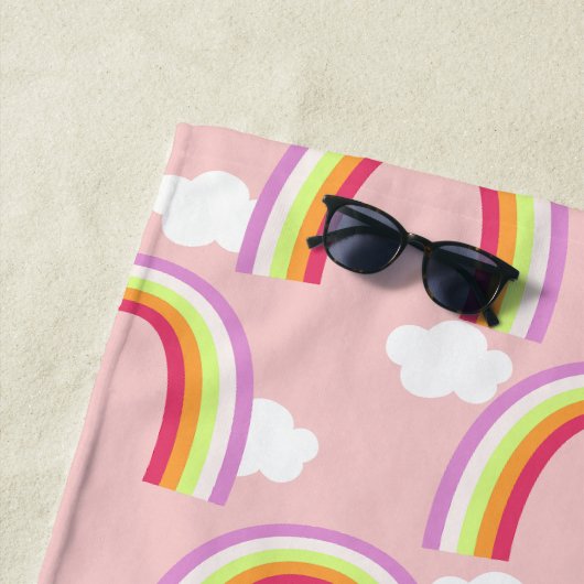 Regenboog met Roze Wolk Strandlaken (In situ)