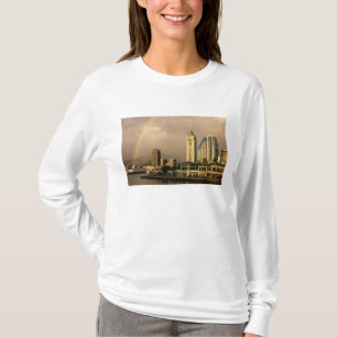 Regenboog over Honolulu, Hawaii, VS 2 T-shirt