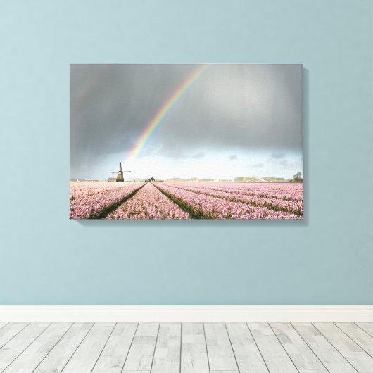 Regenboog over hyacinths en een windmolen in Neder Canvas Afdruk (Insitu (Houten vloer))