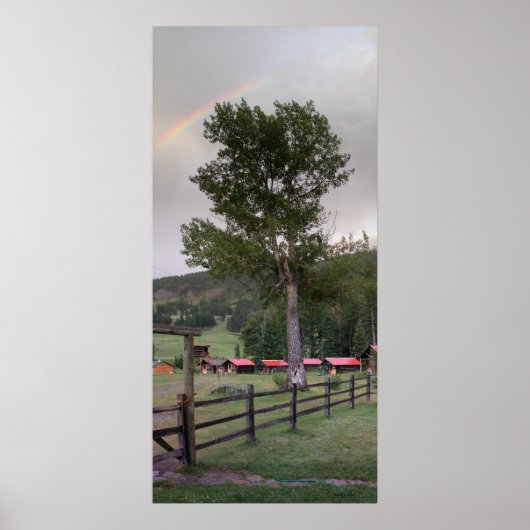 Regenboog over Zoetgras Ranch Poster (Voorkant)