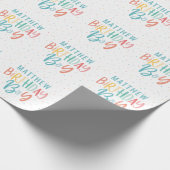 Regenboog polka dot verjaardag jongen cadeaupapier (Hoek)