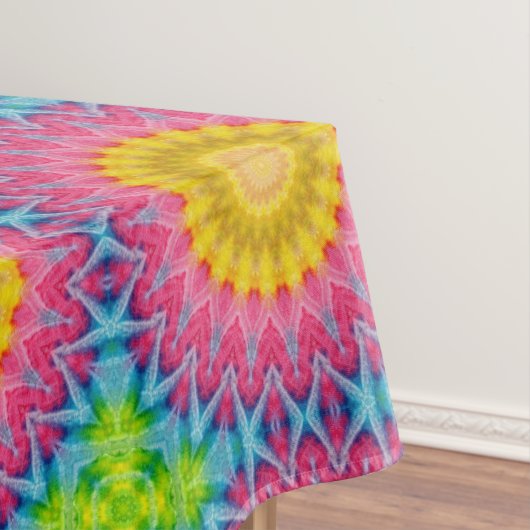 Regenboog Tie-Dye Mandala met Levendige Symmetrie Tafelkleed (Voorbeeld)