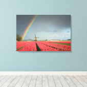 Regenboog, tulpen en windmolendoek canvas afdruk (Insitu (Houten vloer))