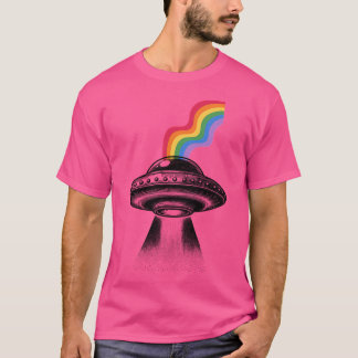 Regenboog UFO vliegende schotel komt eraan T-shirt