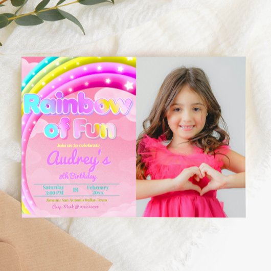 Regenboog van plezier met landschapsfoto kaart