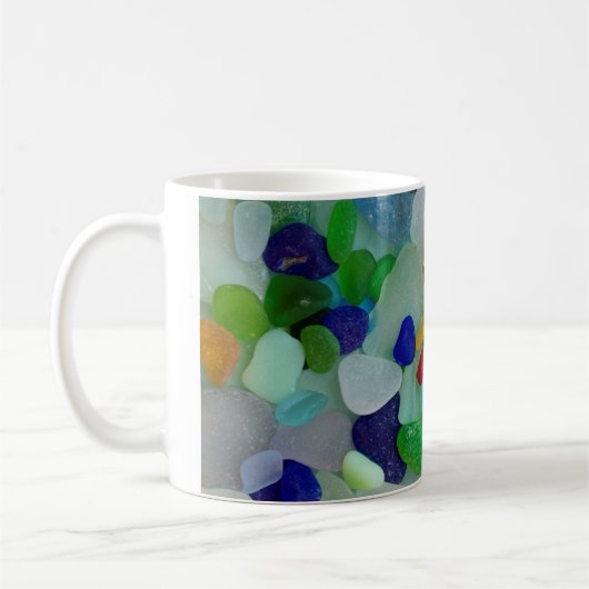 Regenboog van zee glas, mok van strandglas (Links)