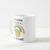 Regenboog vind in jezelf een pot goud koffiemok (Voorkant links)